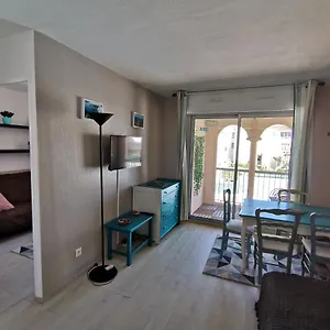  Appartement Etoile D'azur T2, Dans Une Résidence Avec Piscine.